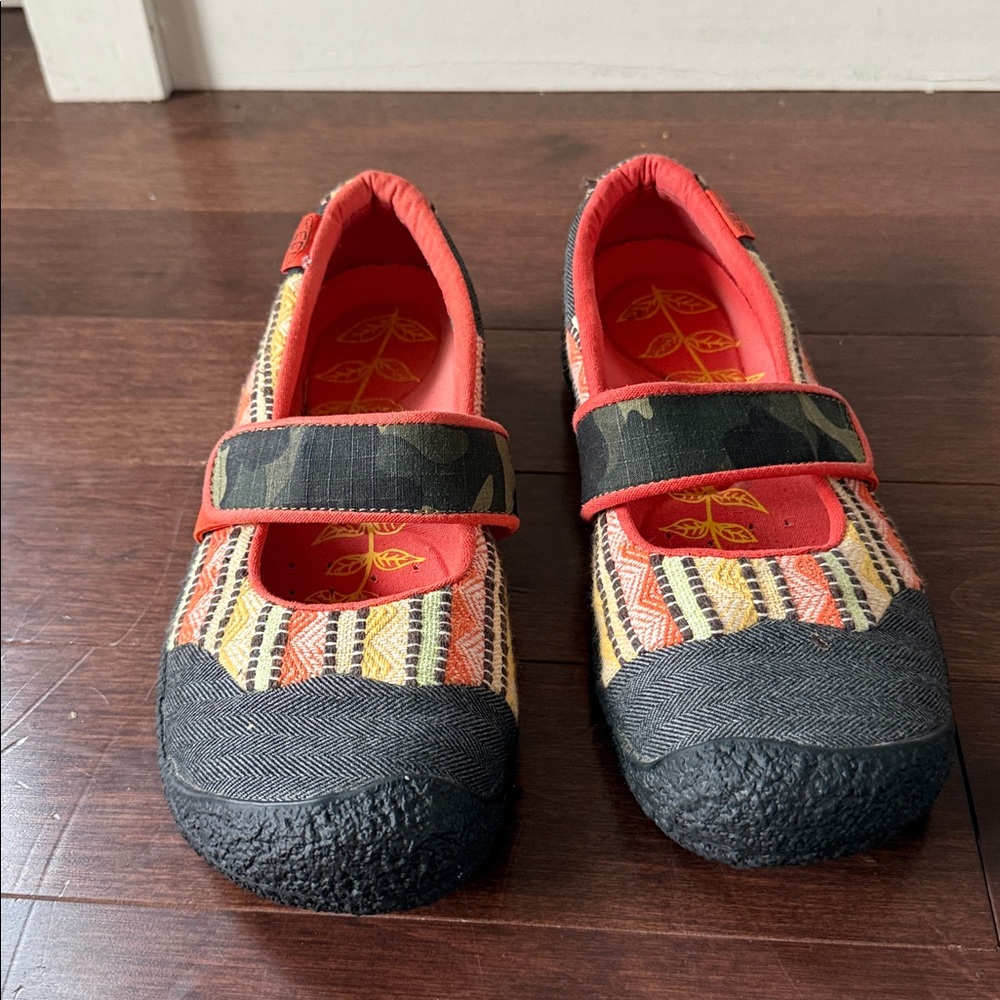Keen Mary Jane Funky Boho Hippie Fabric sz 7